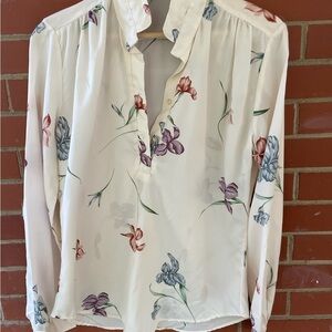 Floral Blouse with Ruffled Collar